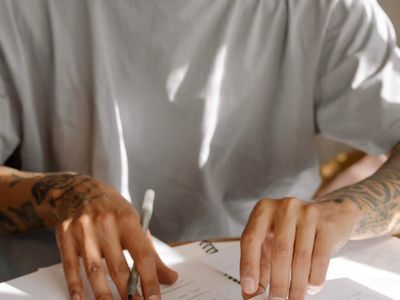 Hands of a person preparing for a daily session
